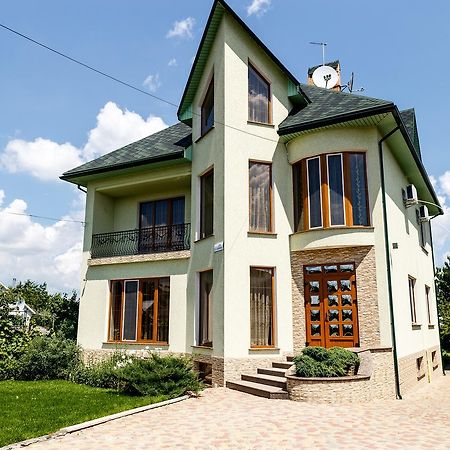 Sweet Home Hostel / Guest House Черновцы Экстерьер фото