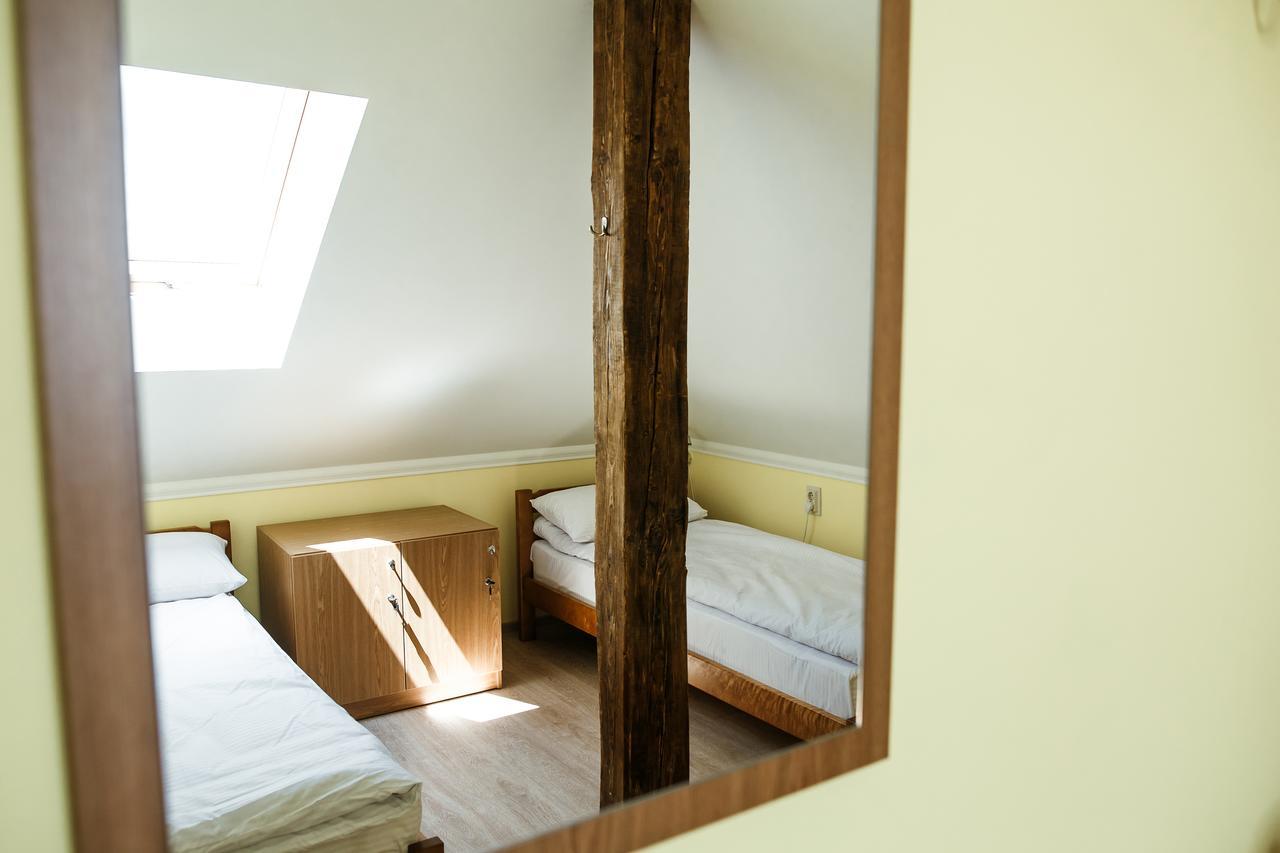 Sweet Home Hostel / Guest House Черновцы Экстерьер фото