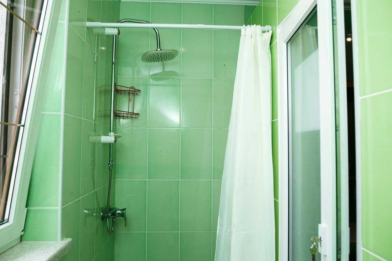 Sweet Home Hostel / Guest House Черновцы Экстерьер фото