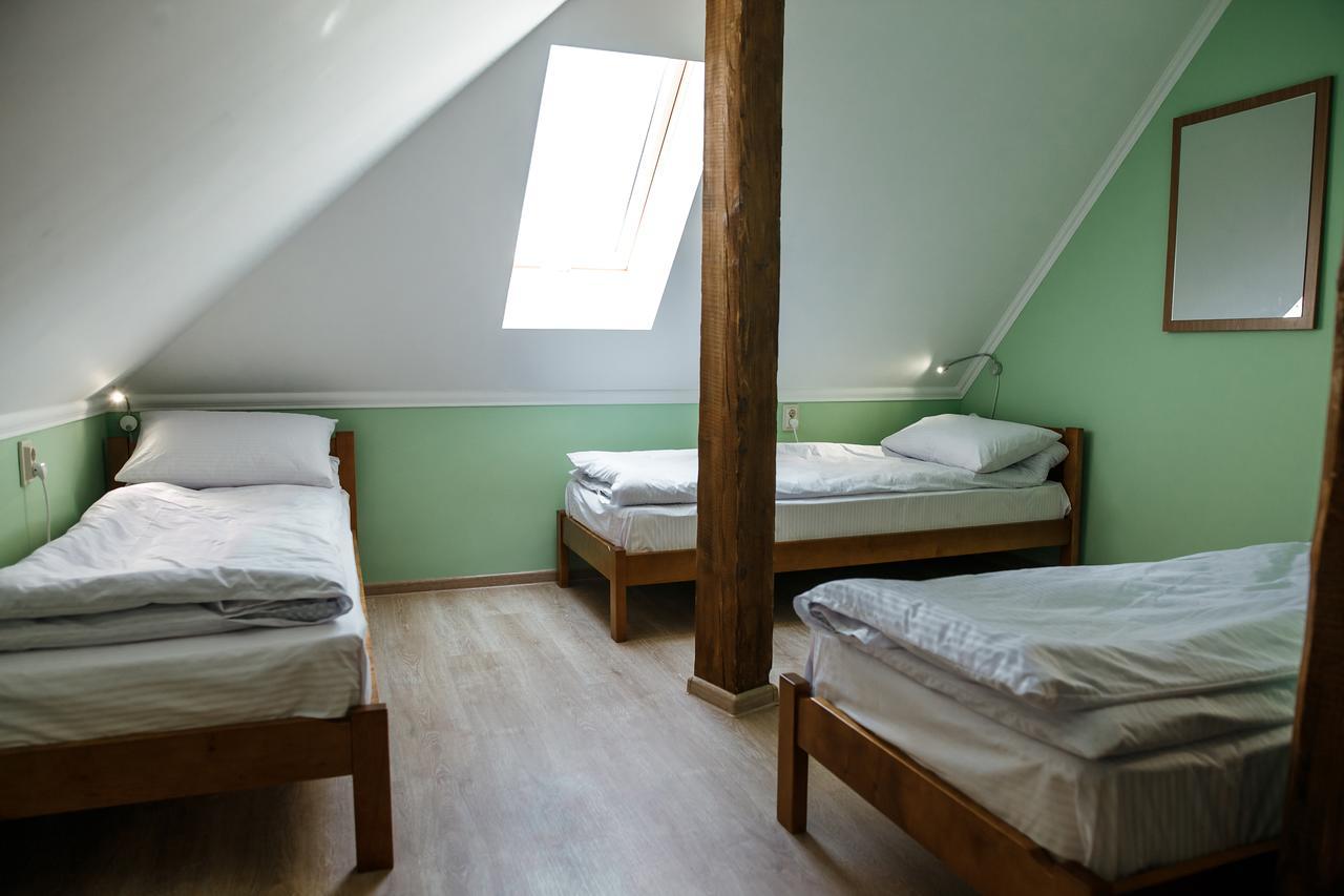 Sweet Home Hostel / Guest House Черновцы Экстерьер фото