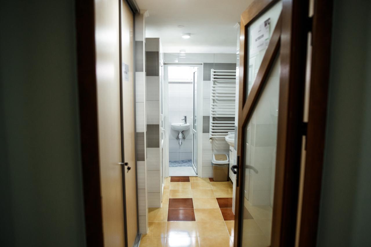 Sweet Home Hostel / Guest House Черновцы Экстерьер фото