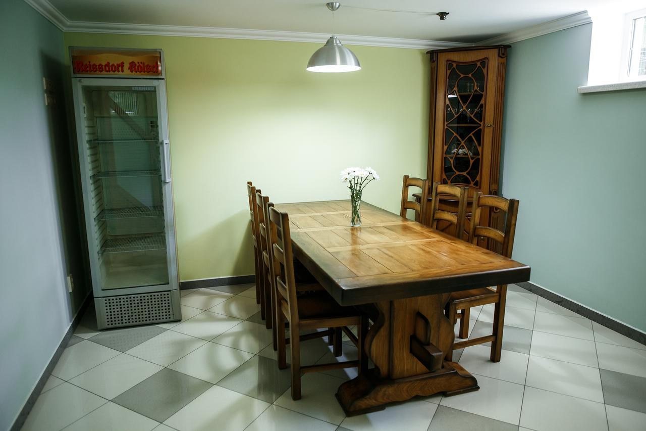 Sweet Home Hostel / Guest House Черновцы Экстерьер фото